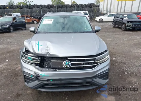 2022 Volkswagen Tiguan 2.0T Se из США, поврежденный, VIN 3VV2B7AX5NM056495